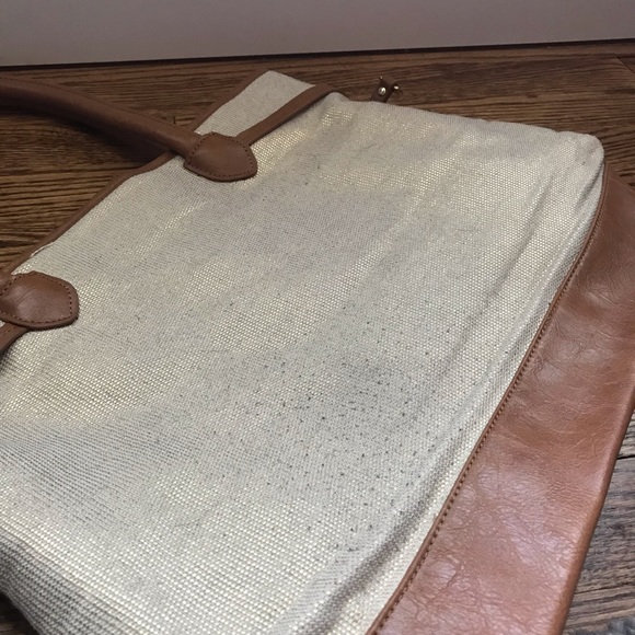 Tommy Hilfiger Tote - Picture 6 of 6